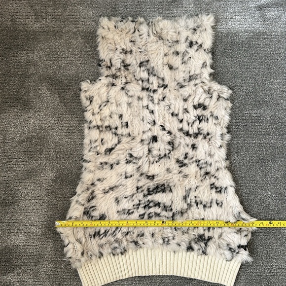 Neiman Marcus Real Fur Pullover Vest - Picture 12 of 13